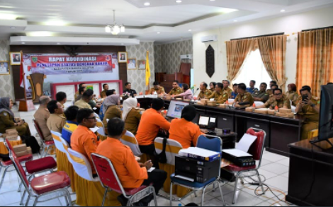 Tetapkan Status Tanggap Darurat Bencana Banjir, Pemkab Barsel Distribusikan Bantuan Sosial