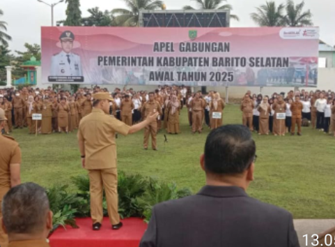 Pj Bupati Barito Selatan Pimpin Apel Gabungan di awal tahun 2025