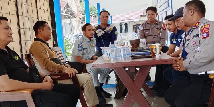 DALAM MENGURANGI RAWAN KECELAKAAN DAN MENEKAN PARA PEMBALAP LIAR DI JALANAN SATLANTAS POLRESTA LAKUKAN KORDINASI BERSAMA 3 INSTANSI
