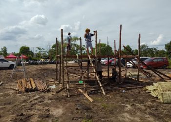 KOTA PALANGKA RAYA, LAKSANAKAN ACARA RITUAL TIWAH MASAL DI RUMAH YOPRI DUGA