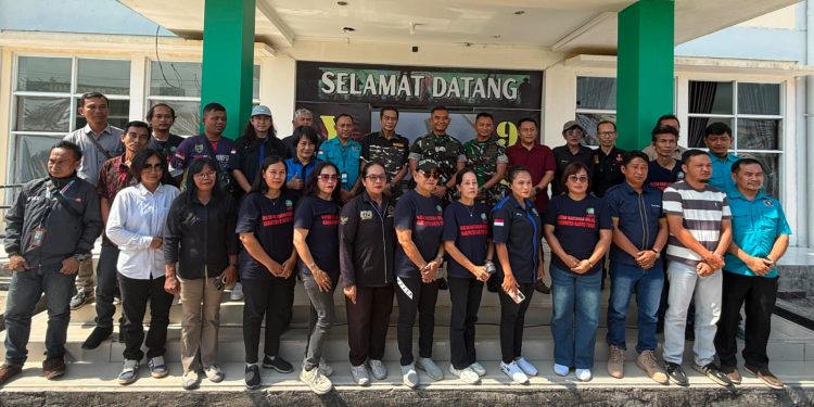 IWO BARTIM PERKUAT HUBUNGAN TNI DAN PERS DALAM COFFE MORNING ACARA YONIF TP 924